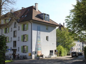 Fassaden-BÃ¤nkli an der Ecke Kasthofer-/Jolimontstrasse